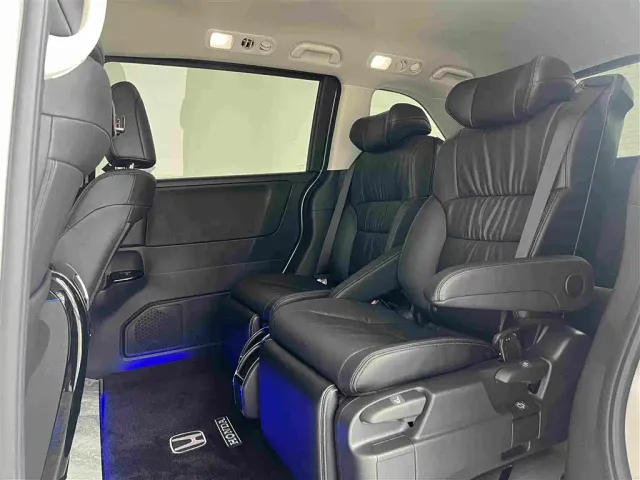 Honda Odyssey — Фото автомобиля 21