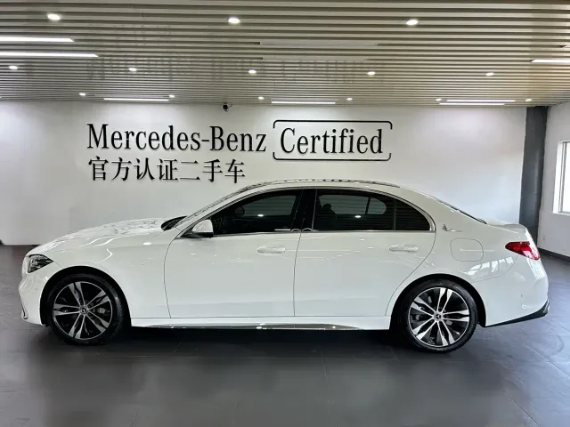 Mercedes-Benz C-Class — Фото автомобиля 3