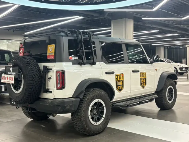 Ford Bronco — Фото автомобиля 5
