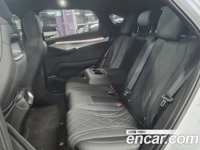 BYD Sealion 7 — Фото автомобиля 13