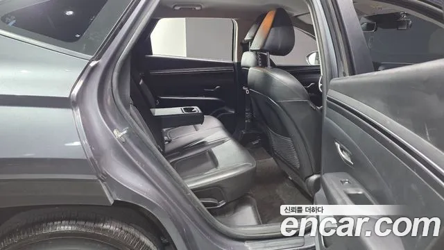 Hyundai Tucson Tucson (NX4) Бензин 1.6 турбо 2WD — Фото автомобиля 11