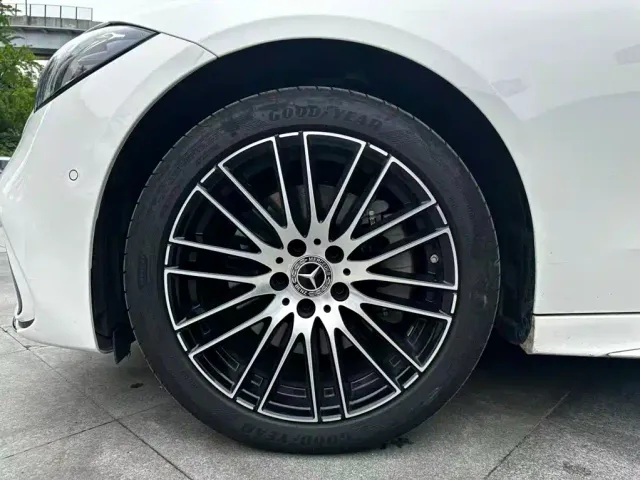 Mercedes-Benz C-Class — Фото автомобиля 13