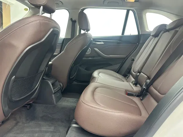 BMW X1 — Фото автомобиля 12