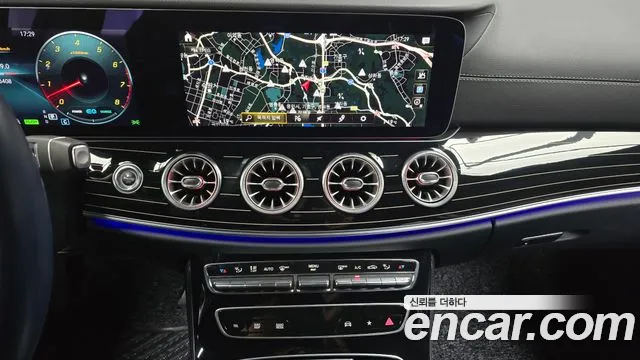 Mercedes-Benz CLS-Class — Фото автомобиля 14