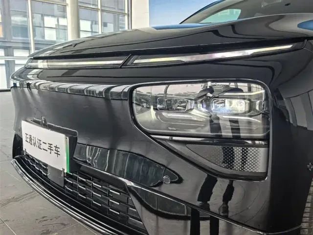 Xpeng G9 — Фото автомобиля 3