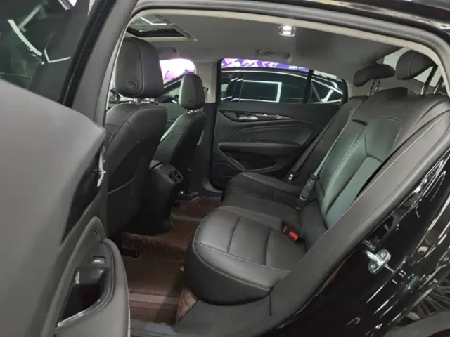 Buick Regal — Фото автомобиля 16