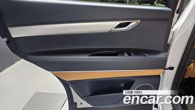 Genesis GV80 2.5T Бензин AWD — Фото автомобиля 25
