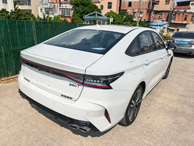 Chery Arrizo 8 — Фото автомобиля 7