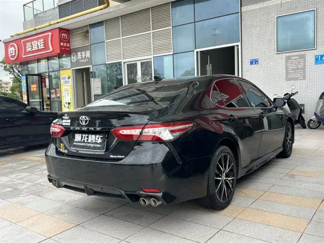 Toyota Camry — Фото автомобиля 9