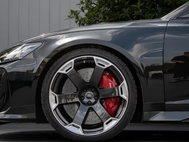 Audi RS 6 — Фото автомобиля 10