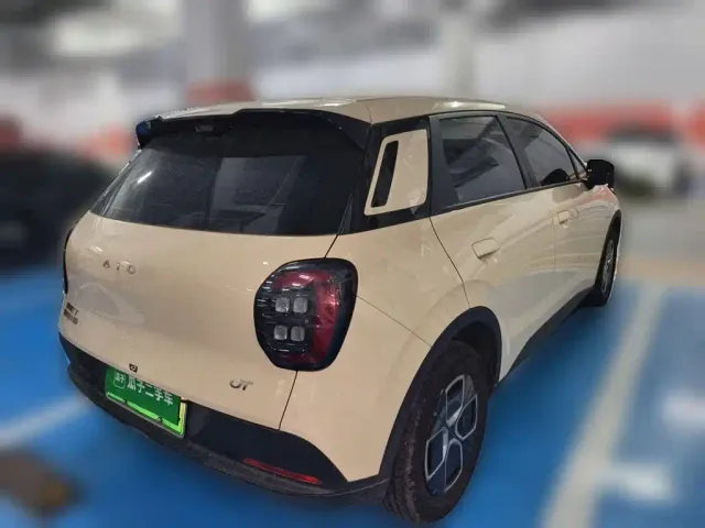 GAC Aion UT — Фото автомобиля 4
