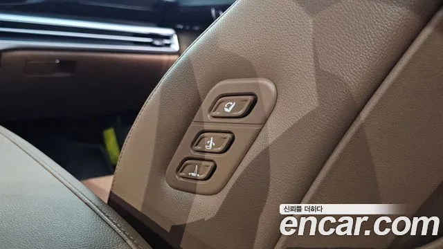 Hyundai Grandeur GN7 — Фото автомобиля 29