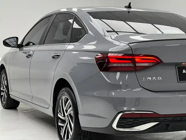 Volkswagen Lavida — Фото автомобиля 13