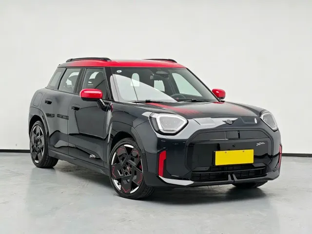MINI Electric JCW ACEMAN — Фото автомобиля 6