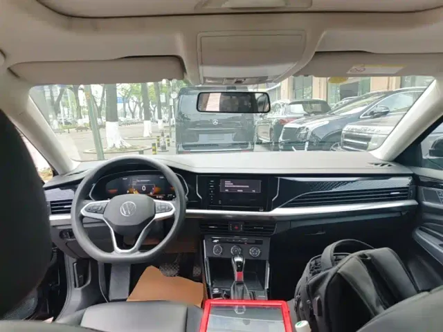 Volkswagen Passat — Фото автомобиля 9