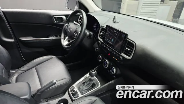 Hyundai Venue — Фото автомобиля 19