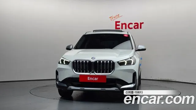BMW X1 U11 — Фото автомобиля 3