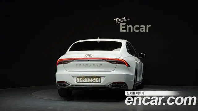 Hyundai Grandeur New — Фото автомобиля 4
