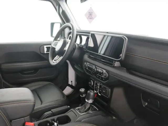 Jeep Wrangler — Фото автомобиля 8