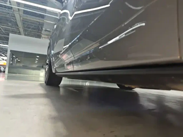 Li Auto L8 — Фото автомобиля 21