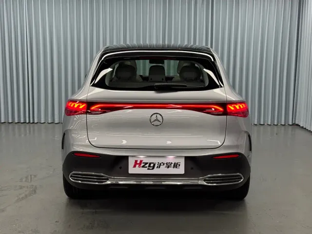 Mercedes-Benz EQE SUV — Фото автомобиля 8