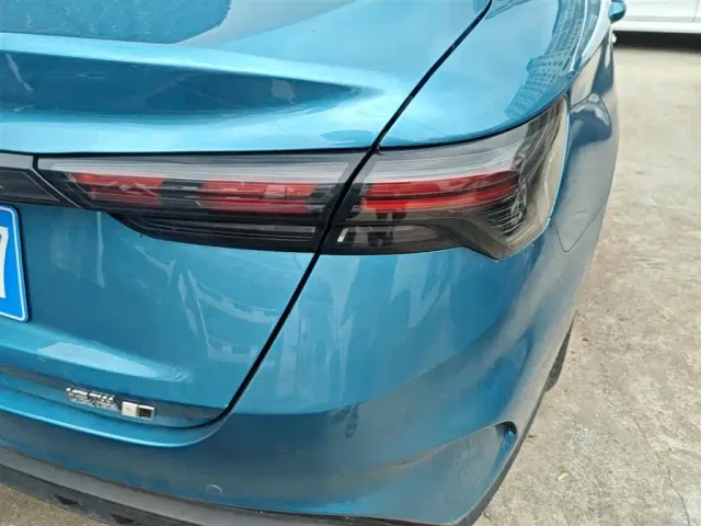 Geely Binrui — Фото автомобиля 7