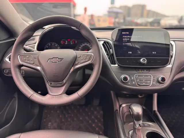Chevrolet Malibu XL — Фото автомобиля 9