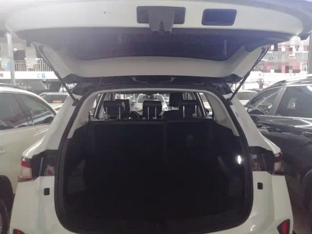 Wuling Asta — Фото автомобиля 8