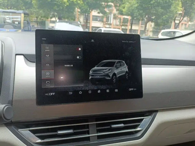 BYD Yuan Pro — Фото автомобиля 17