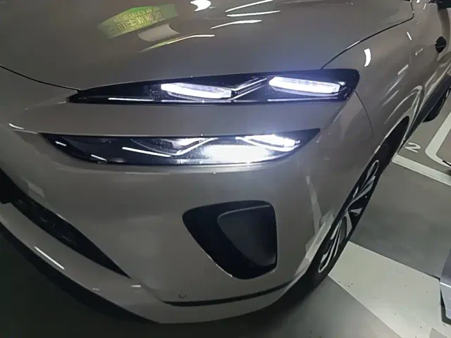 BYD Sealion 06 — Фото автомобиля 23