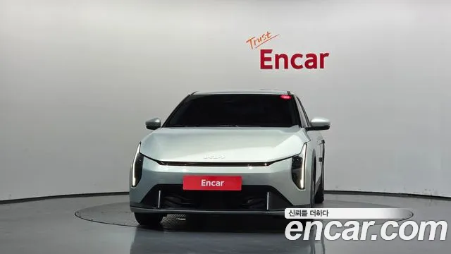 Kia EV4 — Фото автомобиля 3
