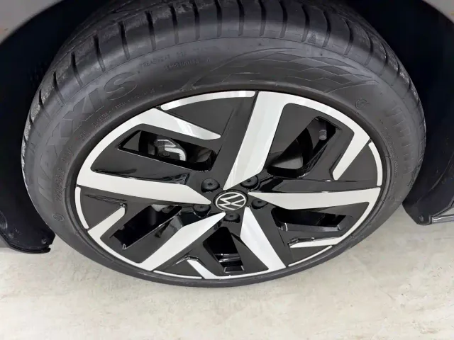 Volkswagen Lamando — Фото автомобиля 3