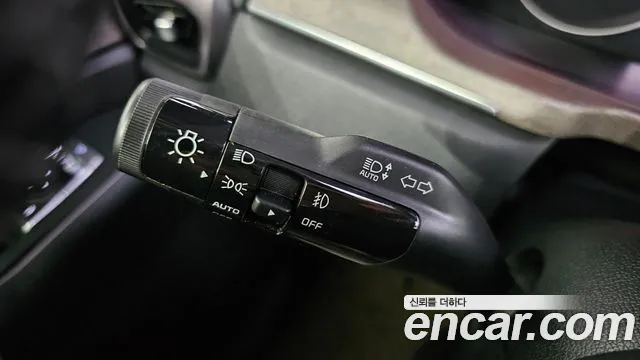 Kia Sorento Sorento 4-е поколение Дизель 2.2 2WD — Фото автомобиля 30