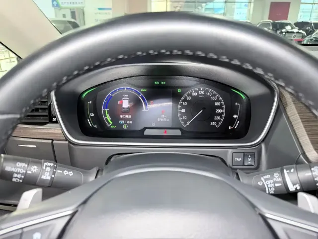 Honda Odyssey — Фото автомобиля 6