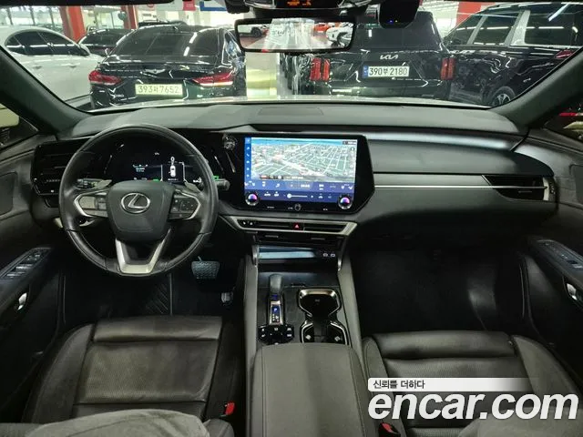 Lexus RX RX450h+ 5th Gen — Фото автомобиля 16