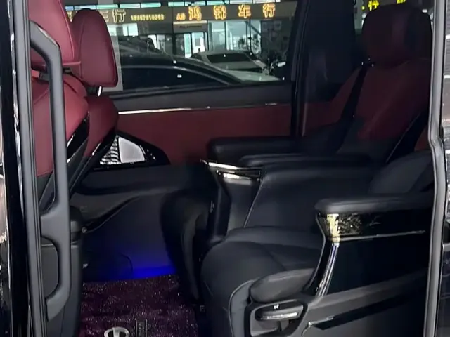 GAC Trumpchi M8 — Фото автомобиля 12
