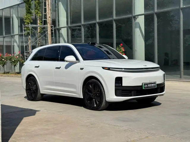 Li Auto L7 — Фото автомобиля 3