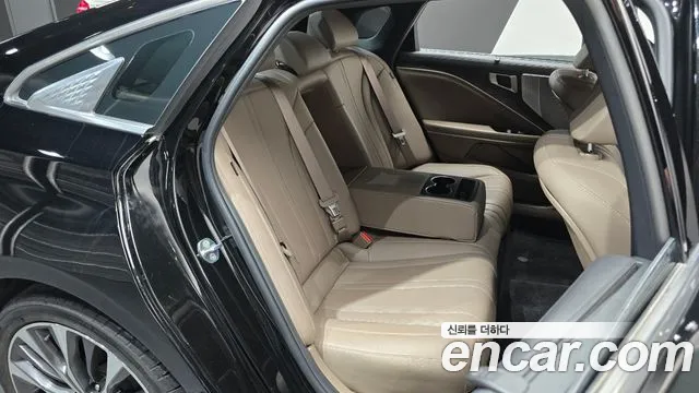 Kia K8 — Фото автомобиля 12