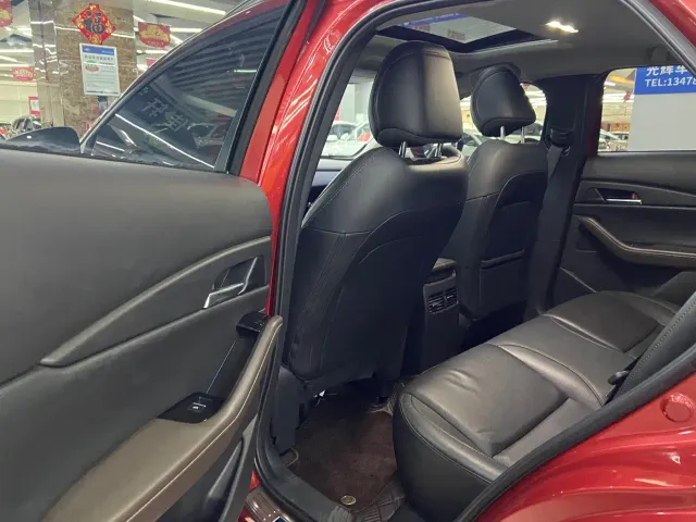 Mazda CX-30 — Фото автомобиля 8
