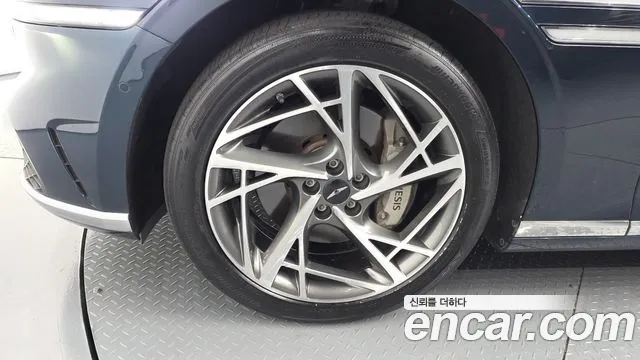 Genesis G90 Бензин 3.5 турбо AWD — Фото автомобиля 19