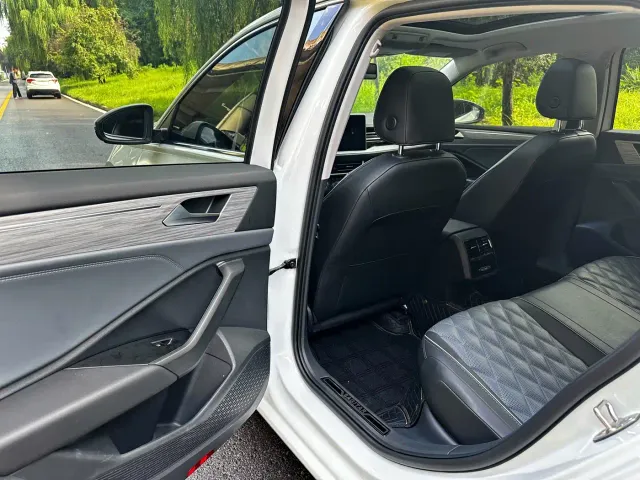 Volkswagen Sagitar — Фото автомобиля 8