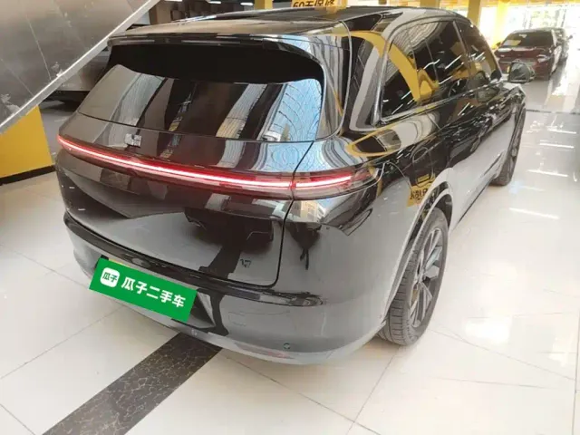 Li Auto L7 — Фото автомобиля 6