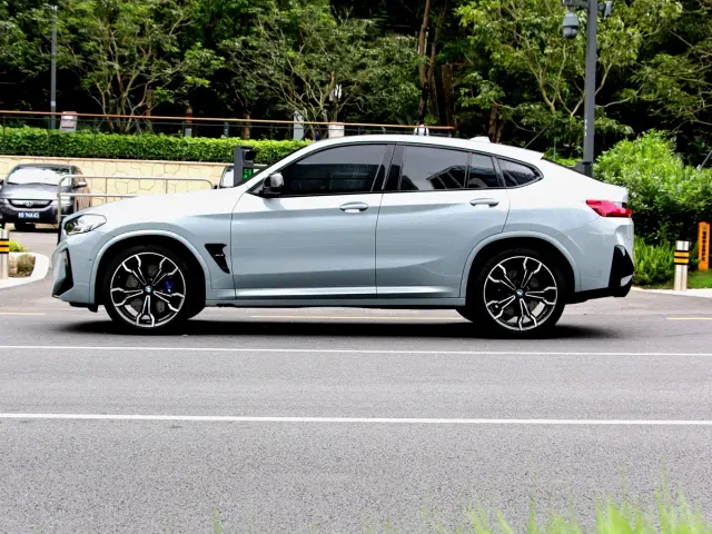 BMW X4 M — Фото автомобиля 3