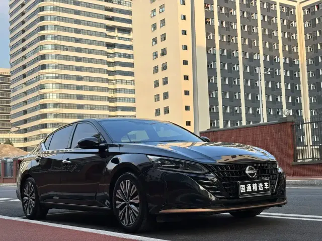 Nissan Teana — Фото автомобиля 3