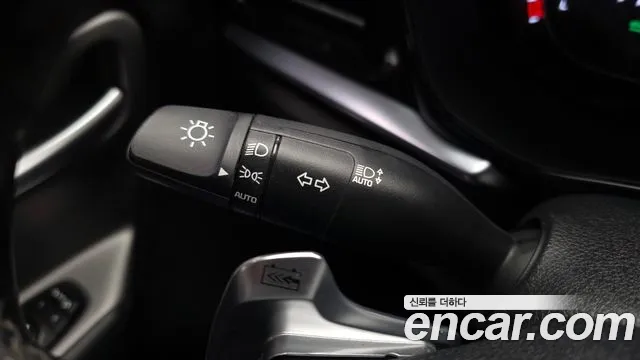 Kia Niro — Фото автомобиля 18
