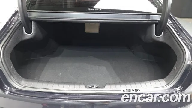 Hyundai Grandeur — Фото автомобиля 18