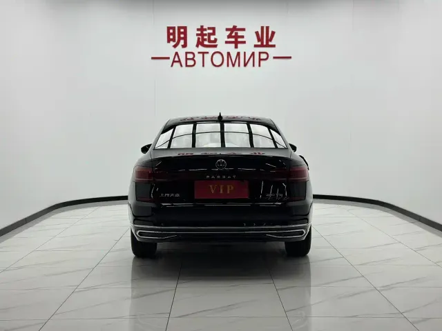 Volkswagen Passat — Фото автомобиля 9