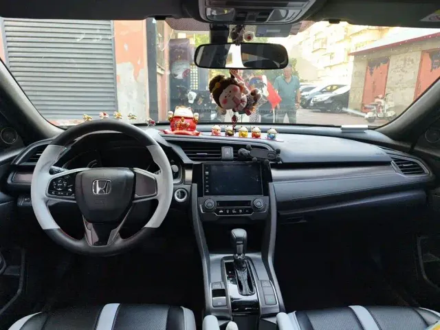 Honda Civic — Фото автомобиля 12