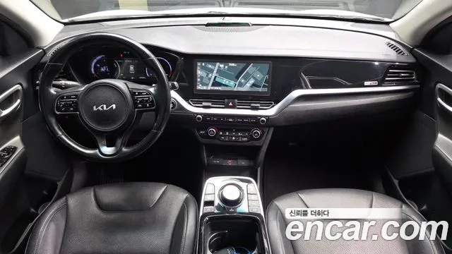 Kia Niro — Фото автомобиля 7