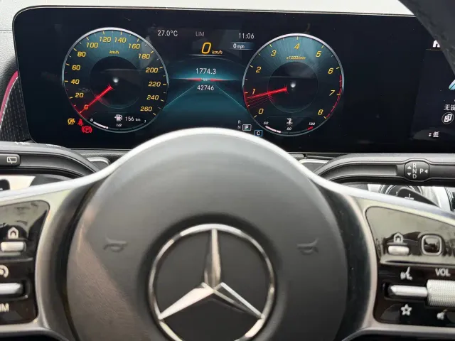 Mercedes-Benz GLB-Class — Фото автомобиля 14